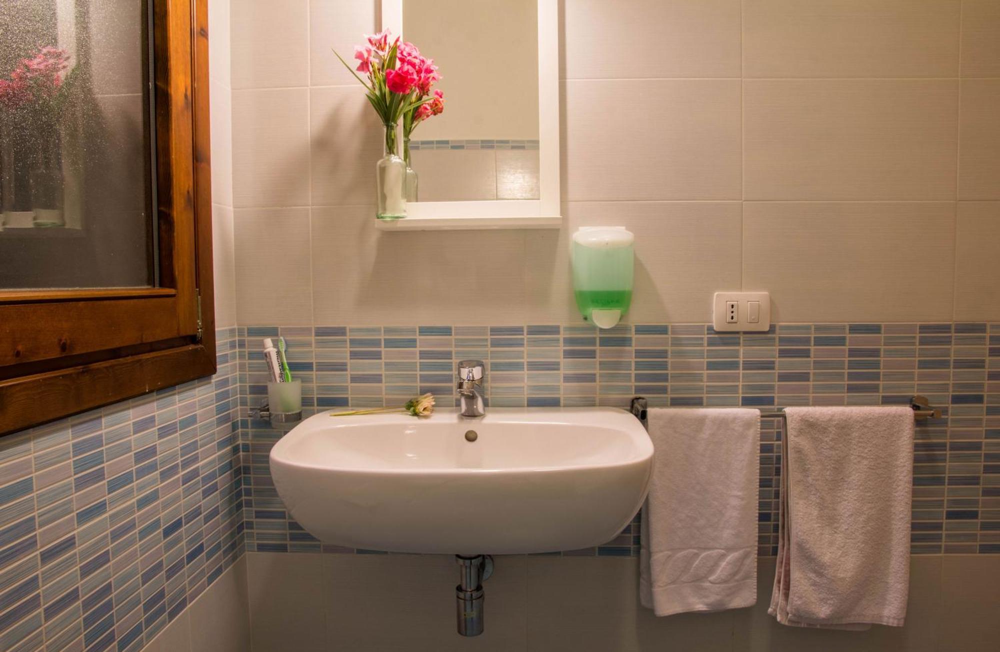 Gf Apartments La Vigna บาเดซี ภายนอก รูปภาพ