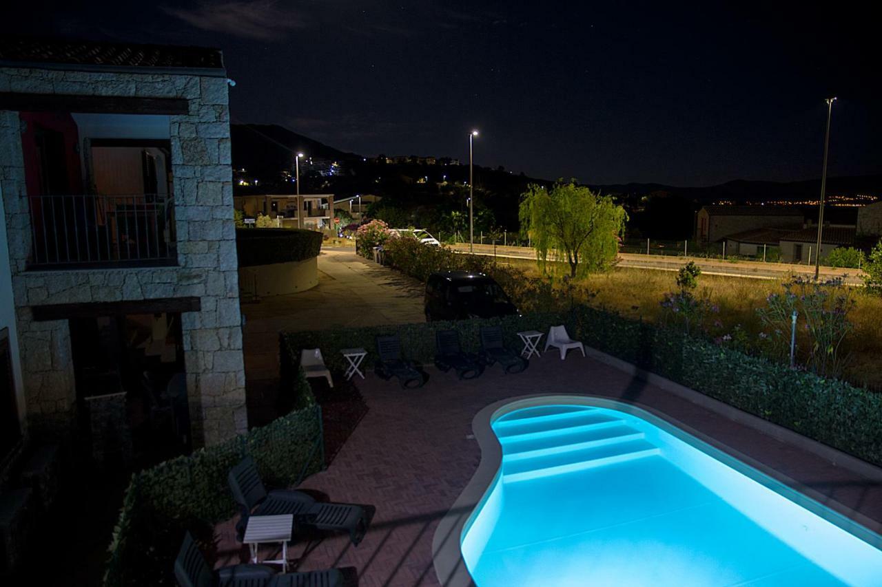 Gf Apartments La Vigna บาเดซี ภายนอก รูปภาพ